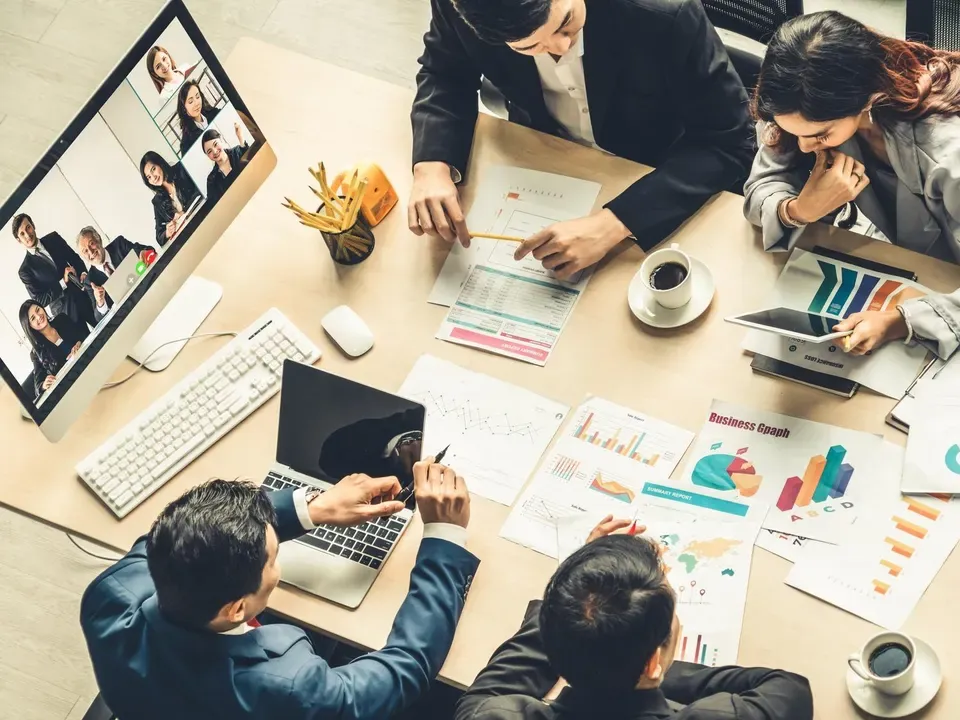 Mastering Remote Team Management: Expert Insights and Tips for Success