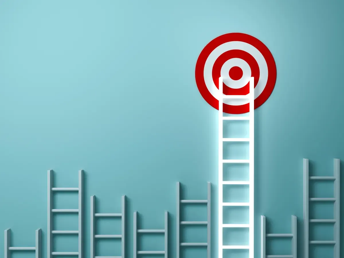 Navigating the UK Talent Shortage: Strategies for Executive Leaders to Overcome Challenges