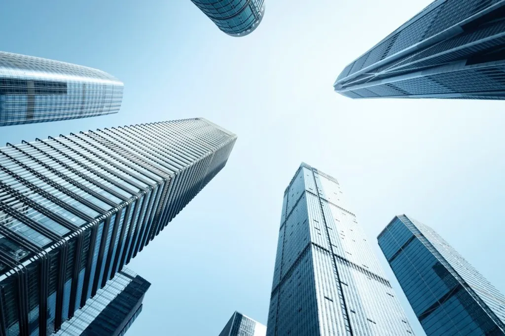 Revolutionize Global Hiring: Why You Should Choose an EOR Over Opening Legal Entities