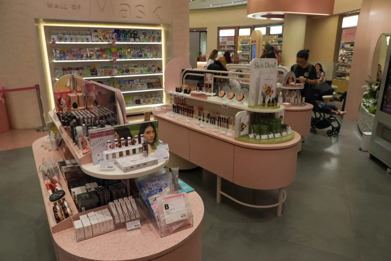 Step-by-Step Guide to Launching Your Beauty Business in Indonesia